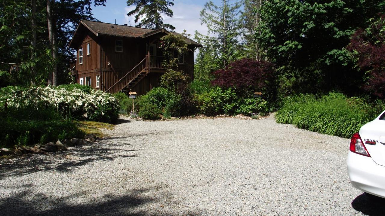 Secret Cove Cottage Suites Halfmoon Bay Екстер'єр фото